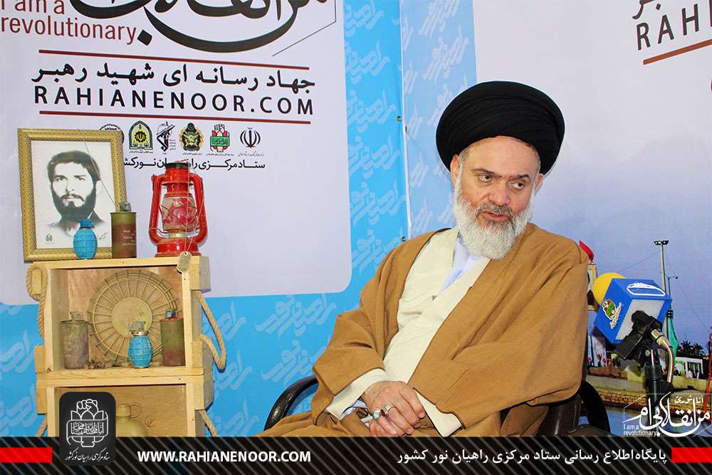 گزارش تصویری / حضور آیت الله حسینی بوشهری در مرکز جهاد رسانه ای شهید رهبر