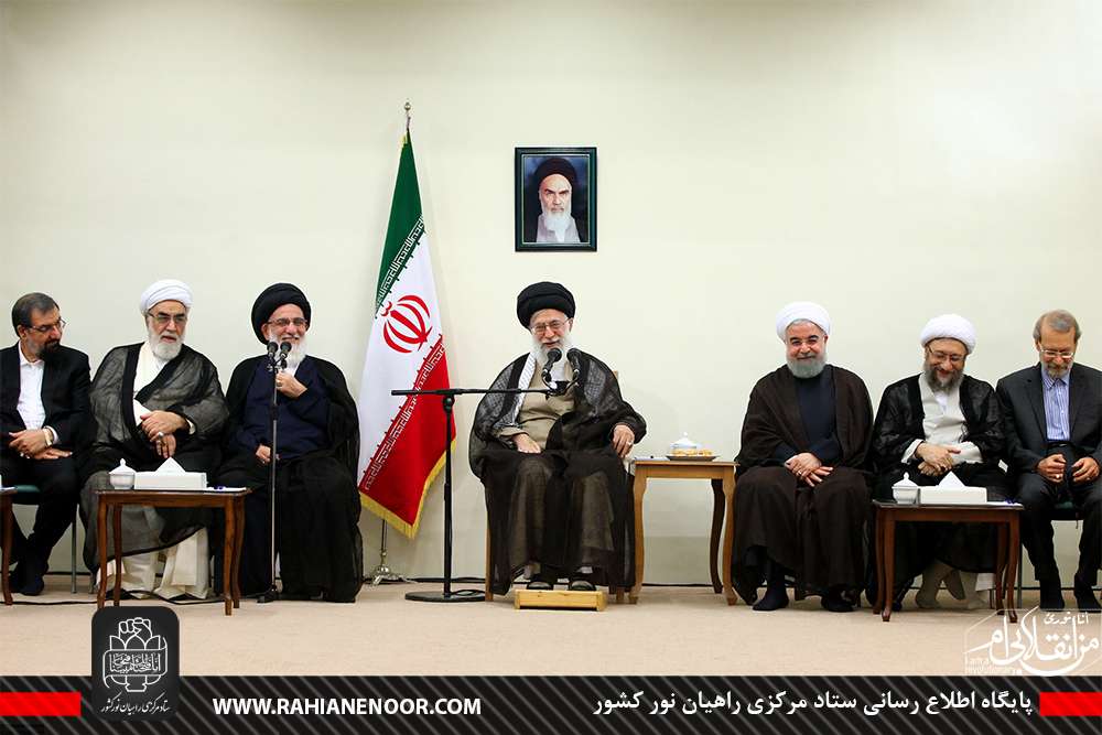 امام خامنه‌ای: «مجمع» باید انقلابی فکر و عمل کند و انقلابی باقی بماند