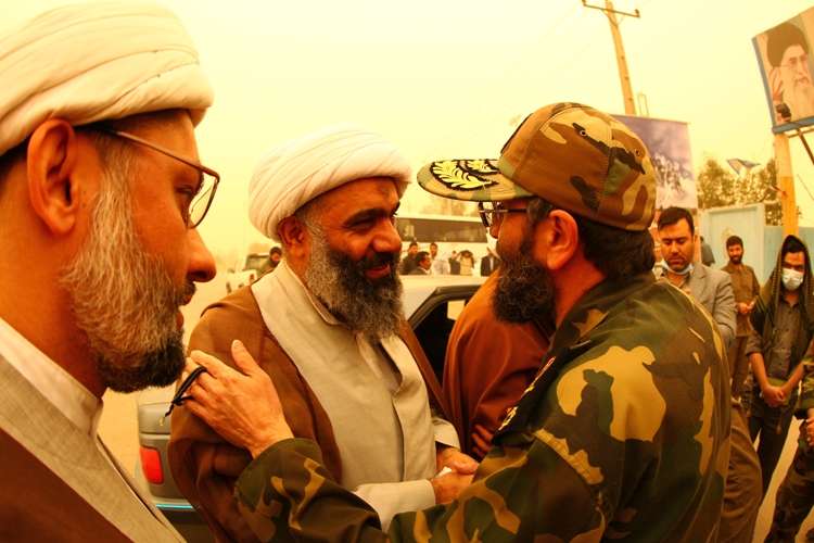 زیارت و اقامه نماز آیت الله مقتدایی در معراج شهدا پادگان شهید محمود وند اهواز