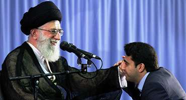 سلام مرا به فرزندان انقلابی‌ام برسانید/ عرصه جنگ نرم بصیرتی عمار گونه و استقامتی مالک اشتر وار می‌طلبد