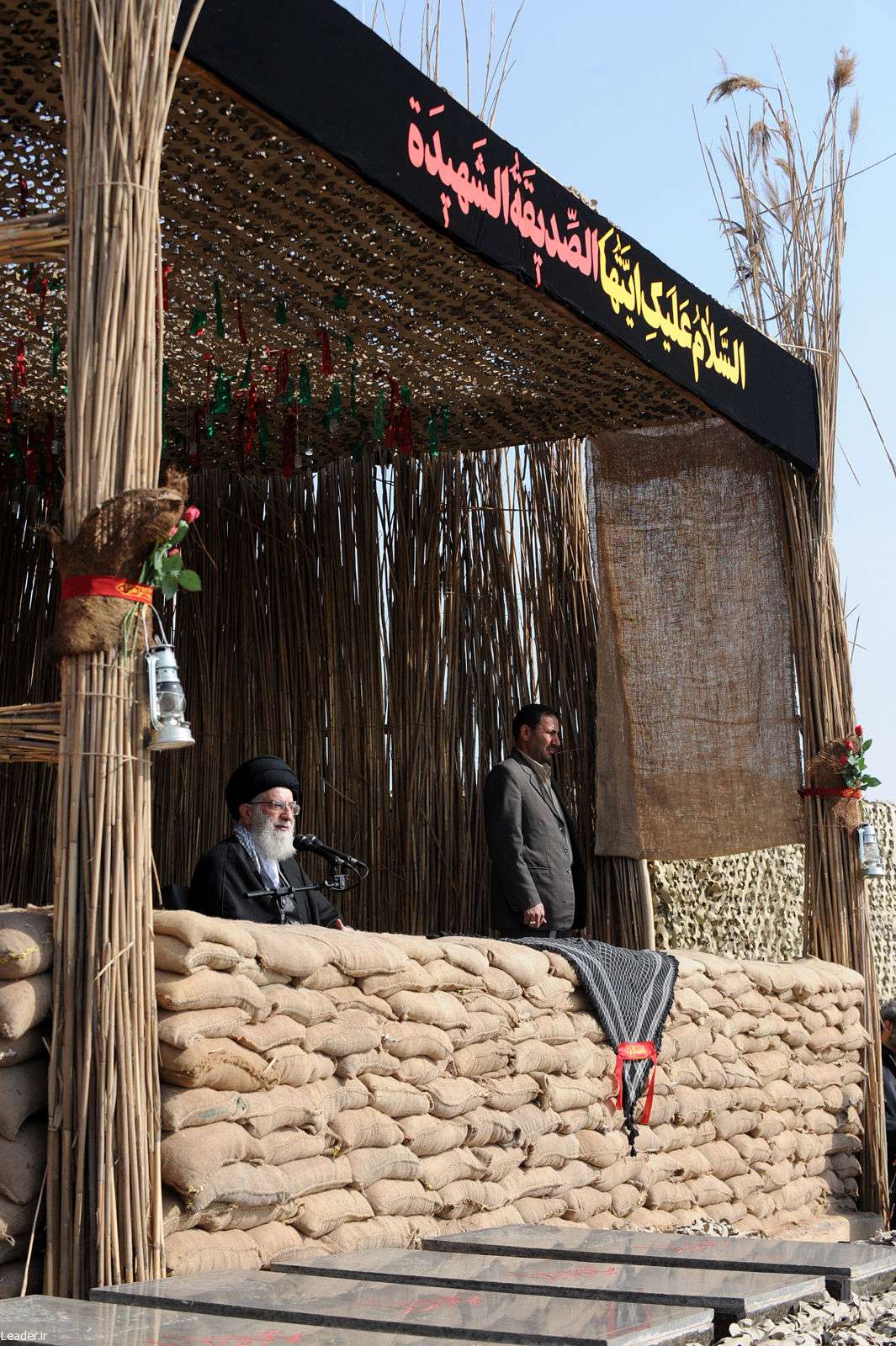 حضور حضرت آیت الله خامنه ای در یادمان شهدای شرق کارون