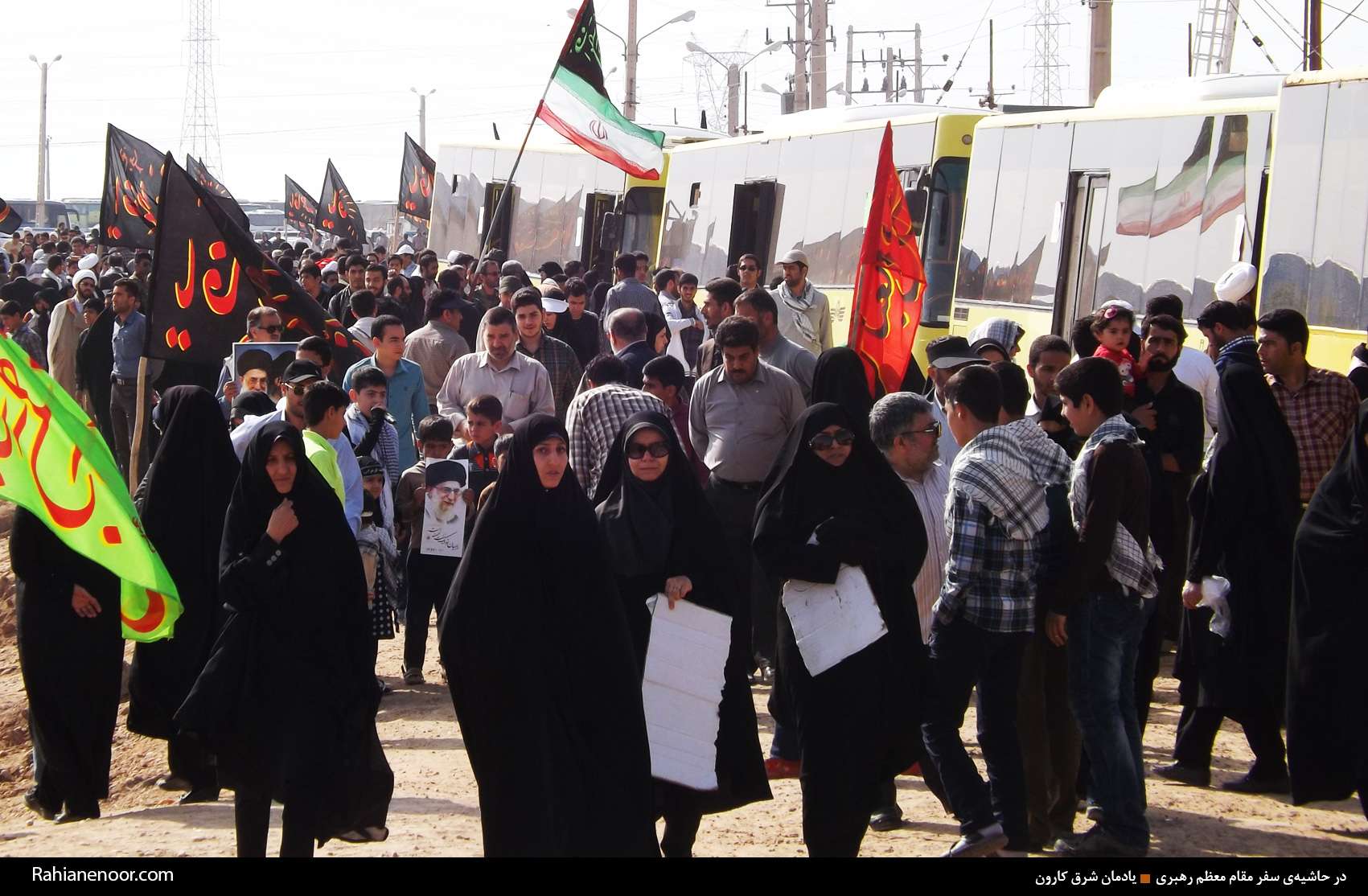 حاشیه حضور رهبر فرزانه انقلاب در یادمان شرق کارون