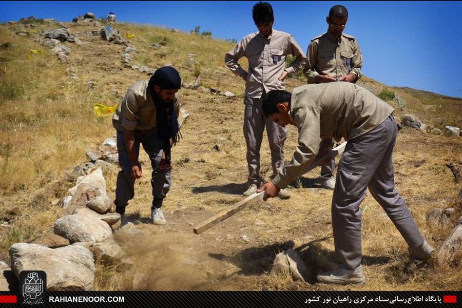 گزارش تصویری/ آغاز فضاسازی محیطی یادمان بلفت و دوپازا توسط خادمین شهدا