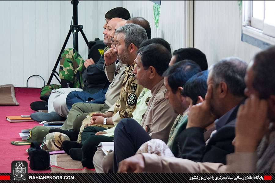 همایش تجلیل از مسئولین یادمان‌های راهیان‌نور و خادمین شهدا