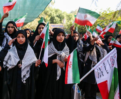 ۱۶۰ دانش آموز دختر شهرستان شادگان عازم اردوی راهیان نور شدند